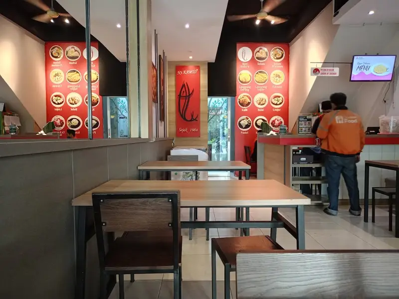 Pempek Ny. Kamto - Jemursari