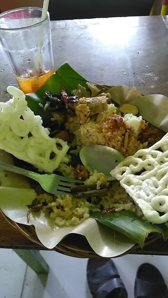 Warung bu naning Masakan surabaya