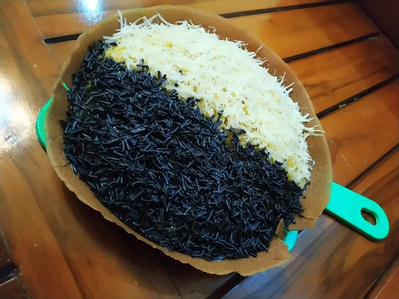 Martabak & Terang Bulan Cak Sien