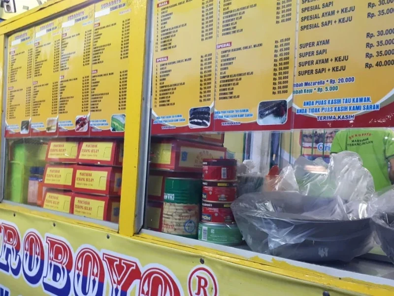 MARTABAK & TERANG BULAN SUROBOYO