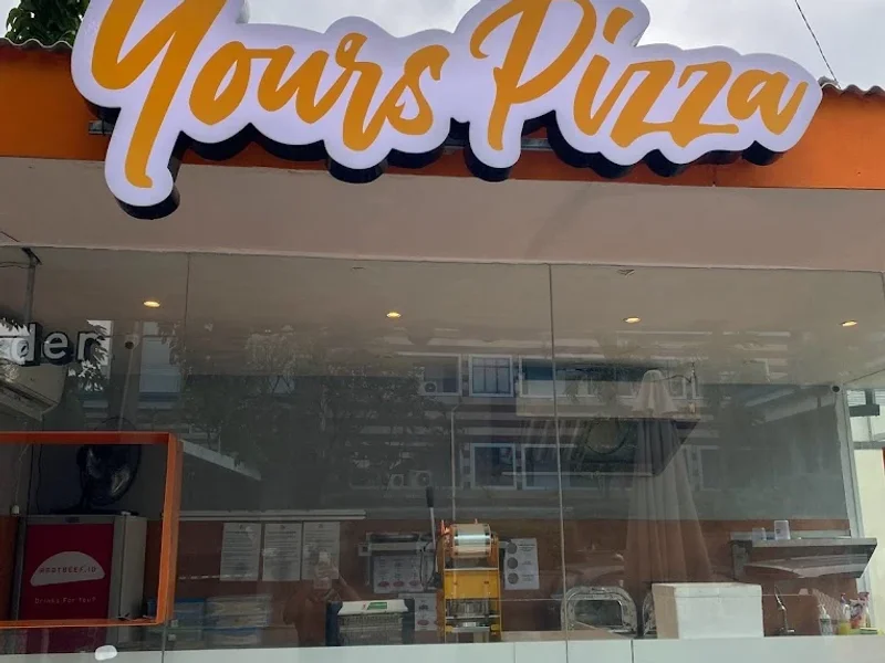 Yours Pizza