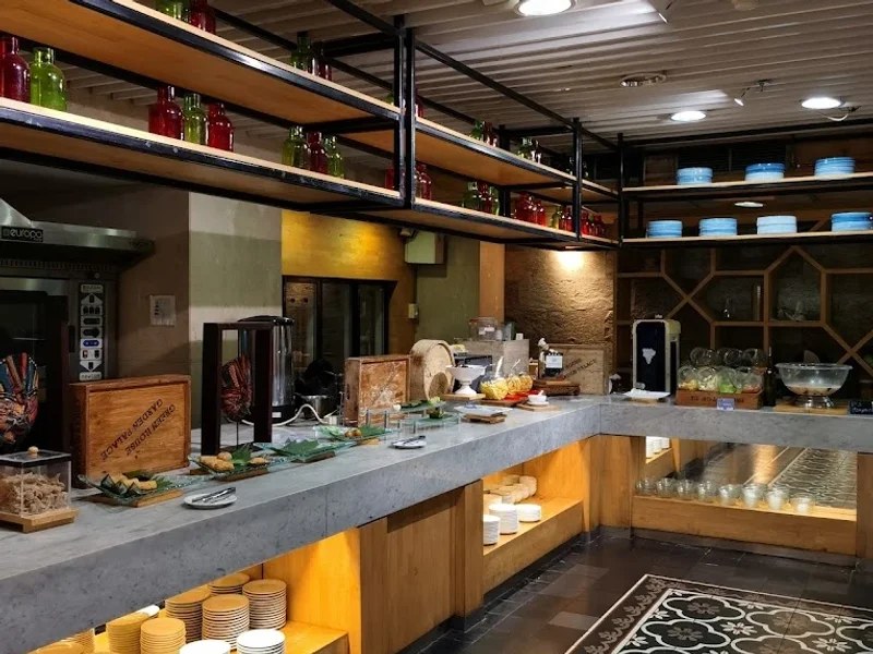 Green House Kitchen and Bistro