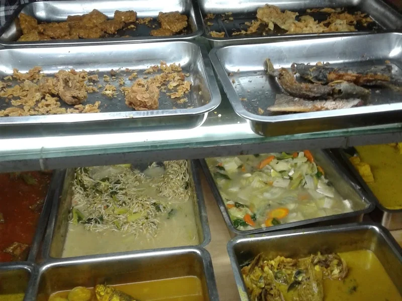 Warung Prasmanan Shafira