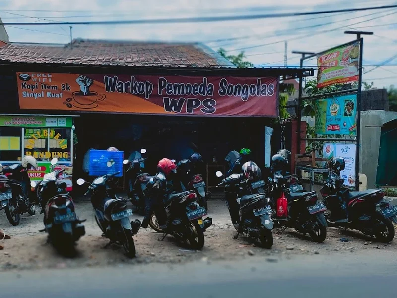 Roti Bakar dan Roti kukus aa davin Sukolilo