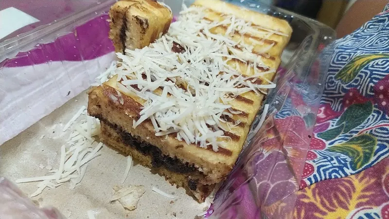 ROTI BAKAR LAROS