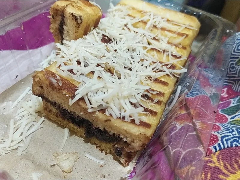 ROTI BAKAR LAROS