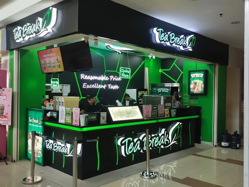 Tea Break - Royal Plaza