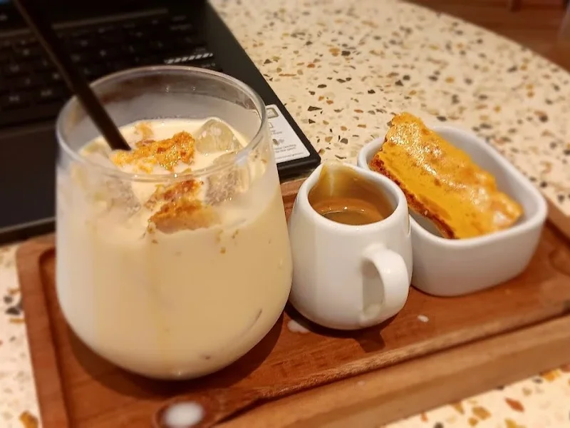 The Library Coffee & Pastries