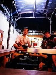 Daftar 14 cafe buka 24 jam di Dupak Surabaya