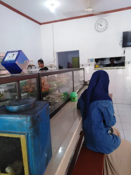 WARUNG MAKAN TEGAL