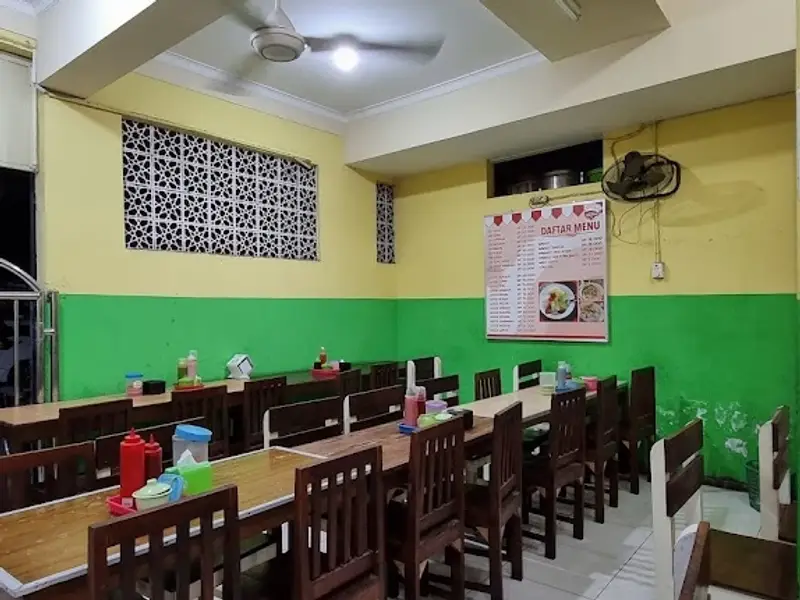 Es Teler Pacarkeling dan Bakso Pak No.