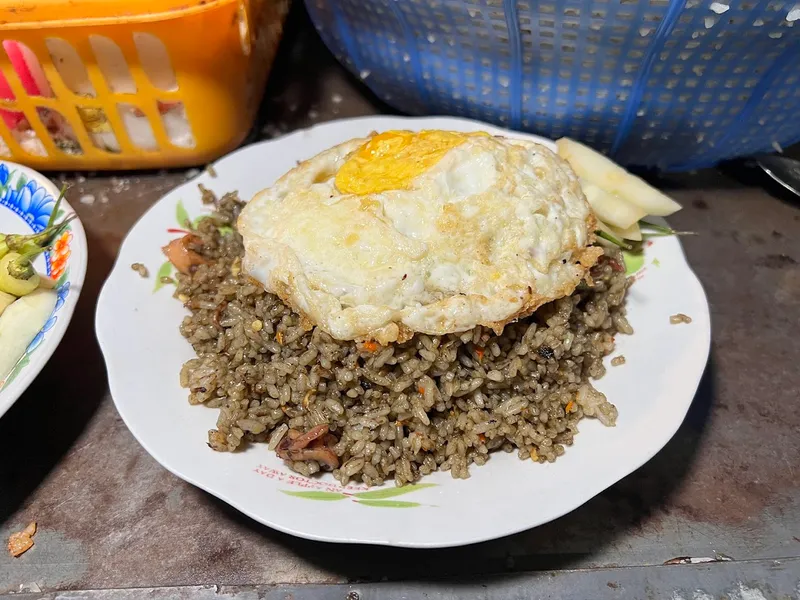 Nasi Goreng Cumi Pak Budi