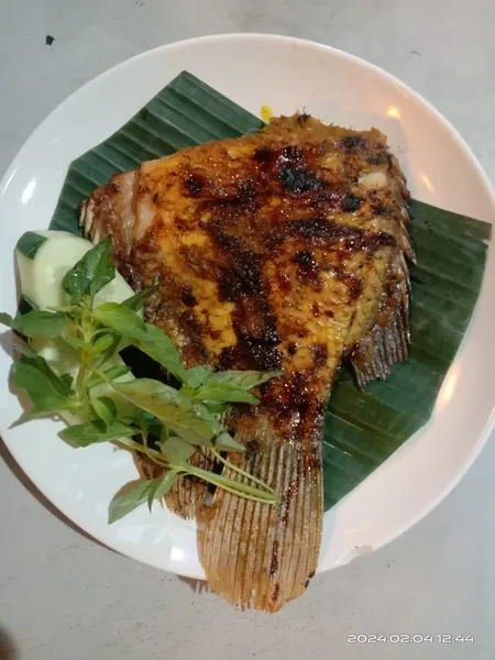 IKAN BAKAR KEPUTIH WIYUNG