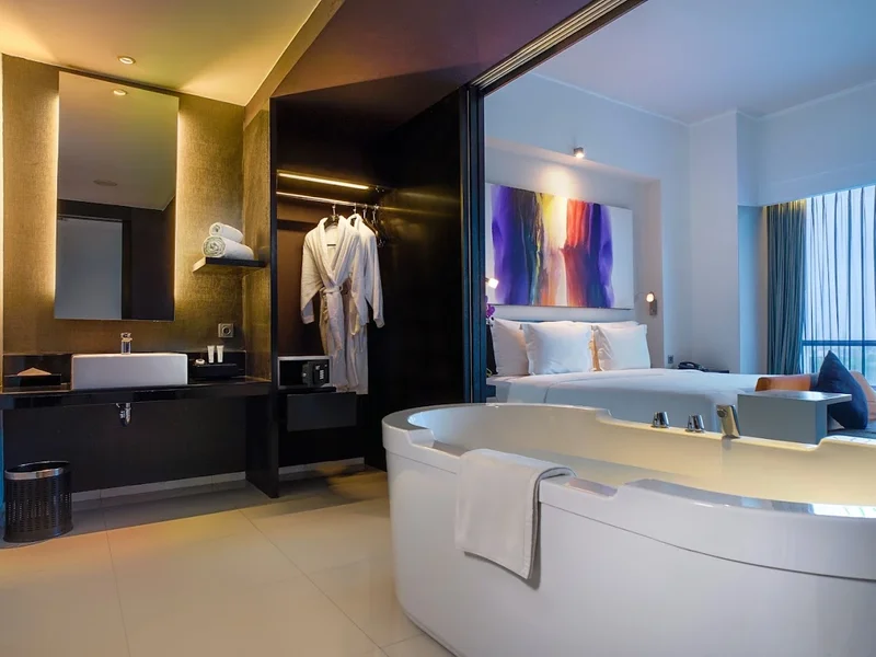 ARTOTEL TS Suites Surabaya