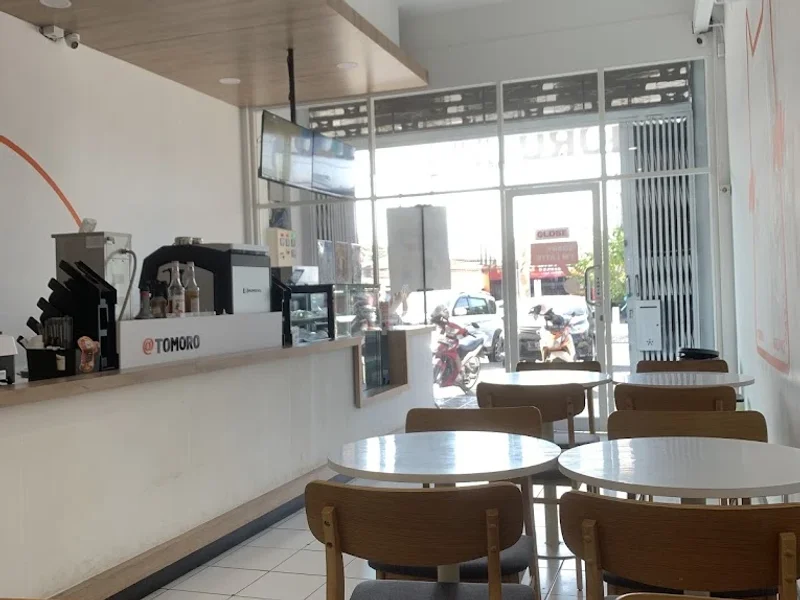 TOMORO COFFEE - Wiyung