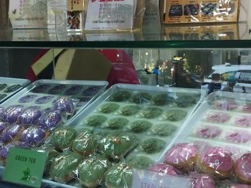 Toko Donat Mini Hayam Wuruk - DR Kue