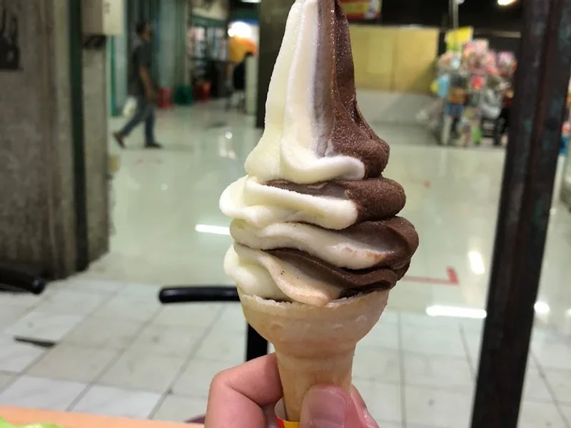 Chicago's Roti dan Es Krim