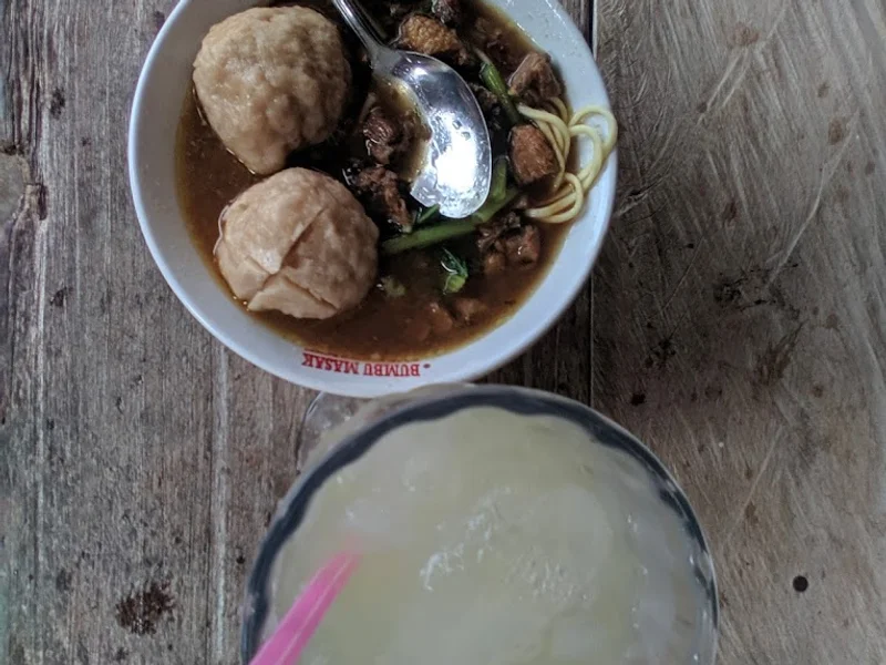 Bakso Solo Pak Komang