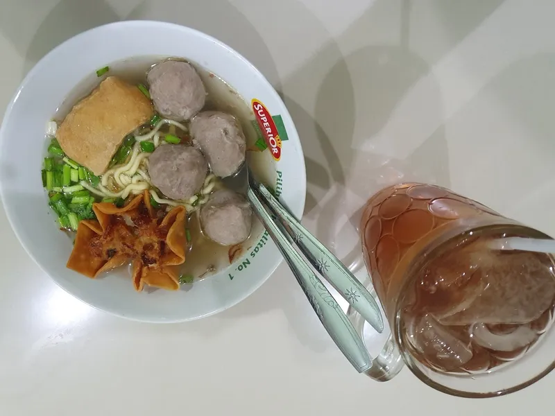 Bakso Solo Dan Es Campur Pak Sabar