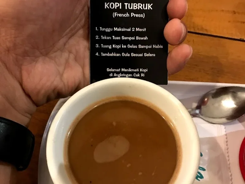 angkringan cak ri seririt