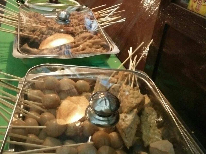 Angkringan Sarang Tawon