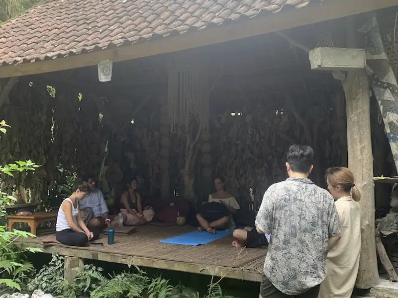 Angkringan Gori Golden River