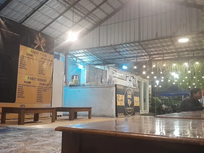 Angkringan Sore Malam