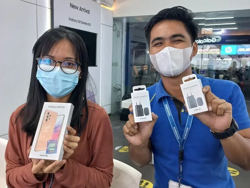 SAMSUNG STORE GRAHA INSAN SURYA