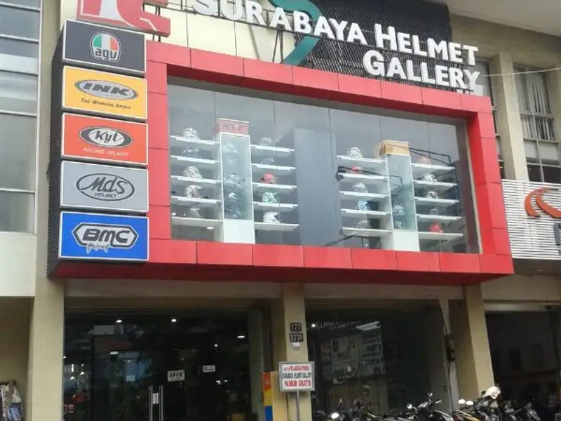 Surabaya Helmet Gallery Darmo