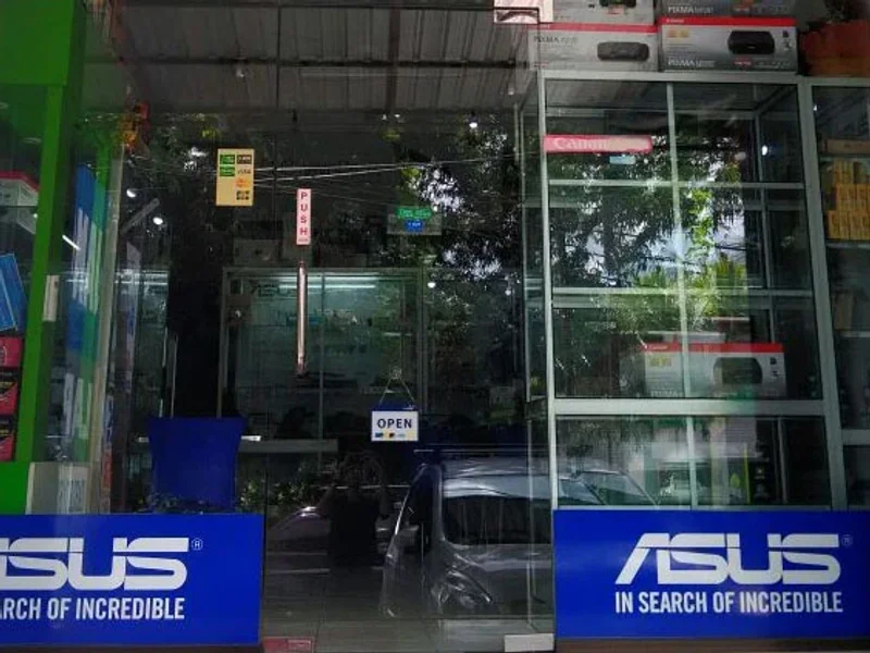 JAMCOM LAPTOP CENTER