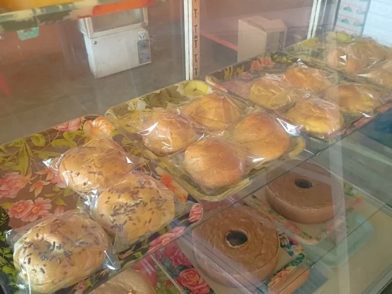 Toko Roti Abadi
