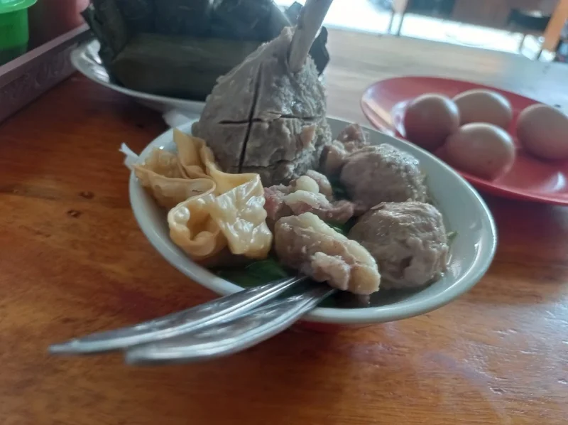 Warung Bakso Sijowo Asli Solo