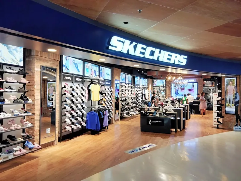 SKECHERS