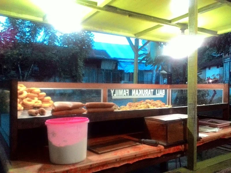 Warung GORENGAN "BALI TARUKAN FAMILY"
