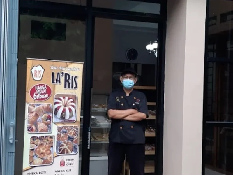 Toko Roti & Kue LA'RIS