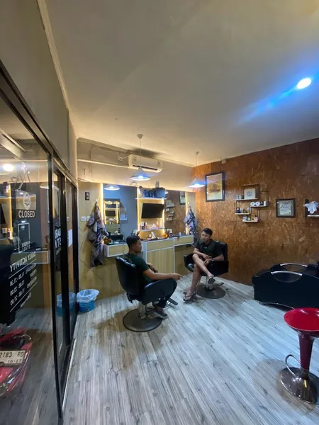 BARBER STALL