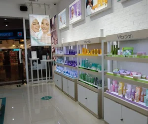toko kosmetik di Duren Sawit Jakarta Timur