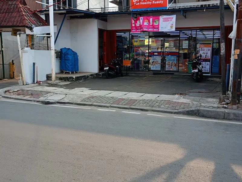 DanDan Teratai Putih