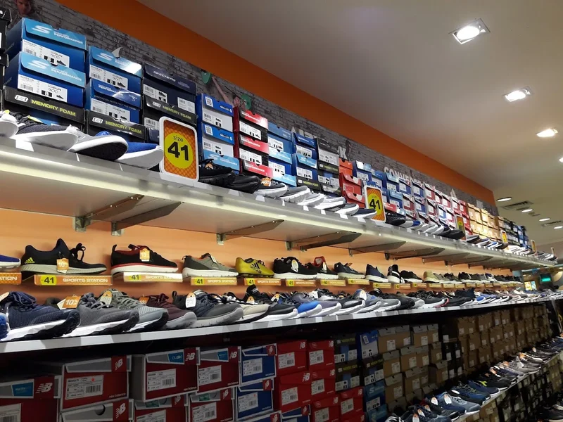 SPORTS STATION LIPPO PLAZA KRAMAT