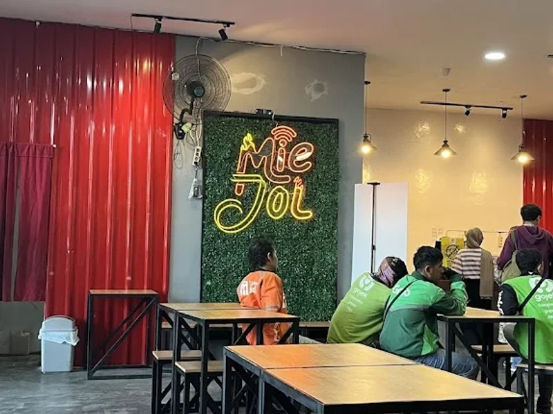 Miejol Rungkut, Surabaya