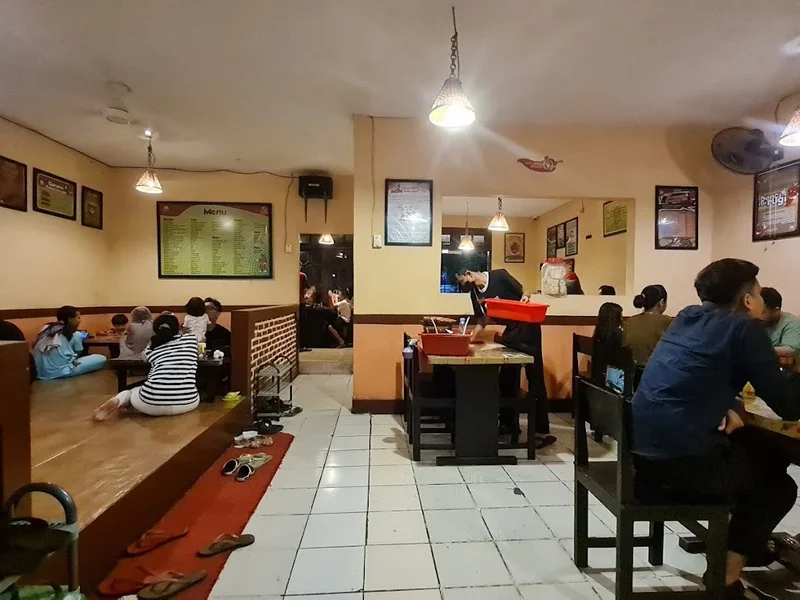 Waroeng Spesial Sambal 'SS' Rungkut