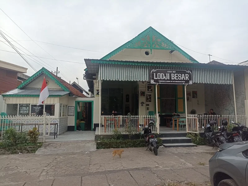 Lodji Besar