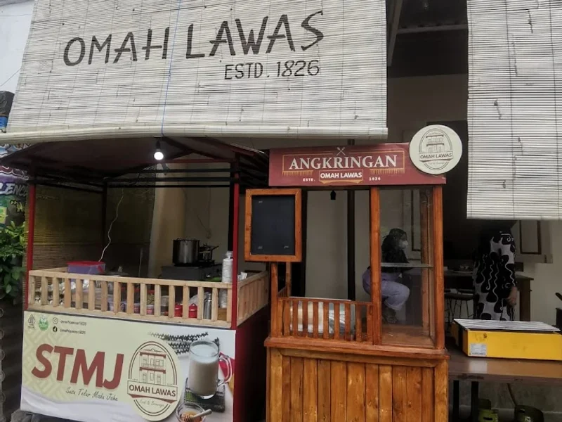 OMAH LAWAS 1826 SURABAYA