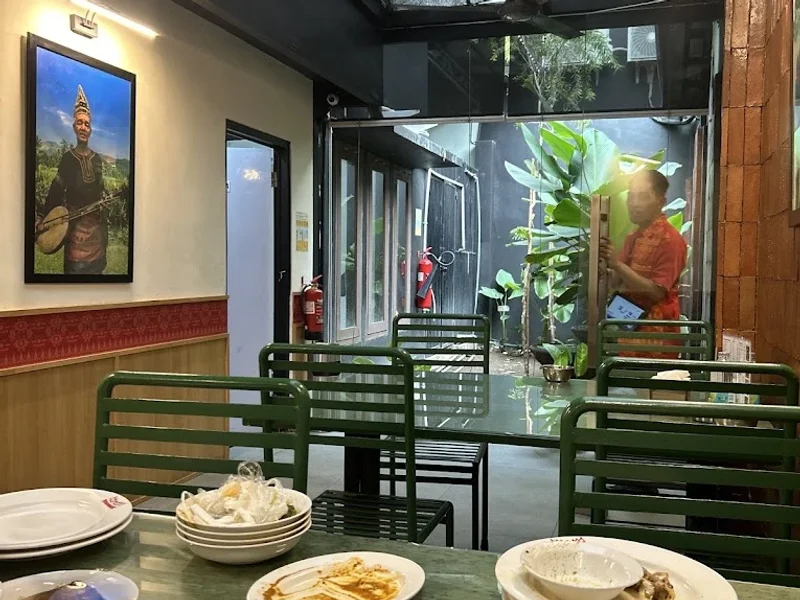 Restoran Payakumbuah, Gubeng Surabaya