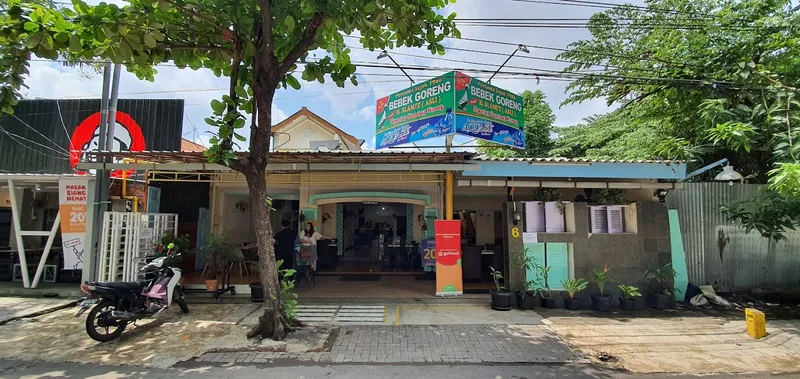 Bebek Goreng H. Slamet, Ngagel Surabaya by Assalam Group