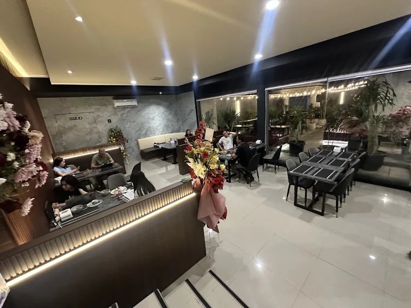 Tiger Pool & Bistro Surabaya