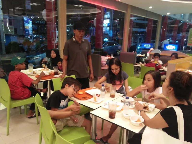 A&W Restaurant - BG Junction