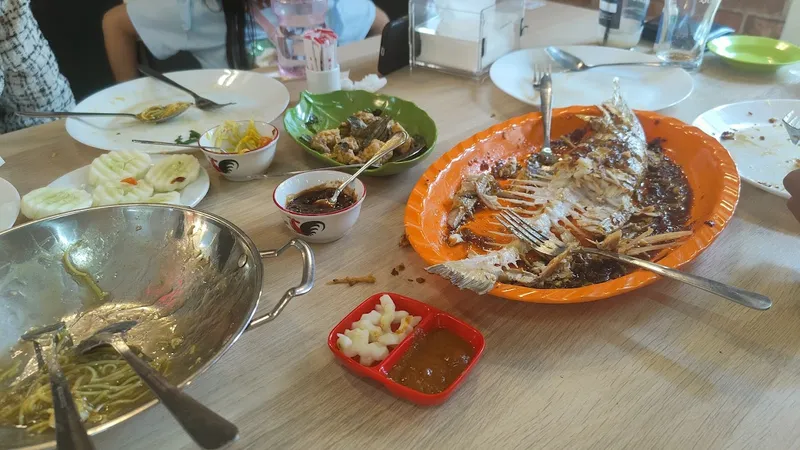 Ikan Bakar Makassar Plate 88 Seafood