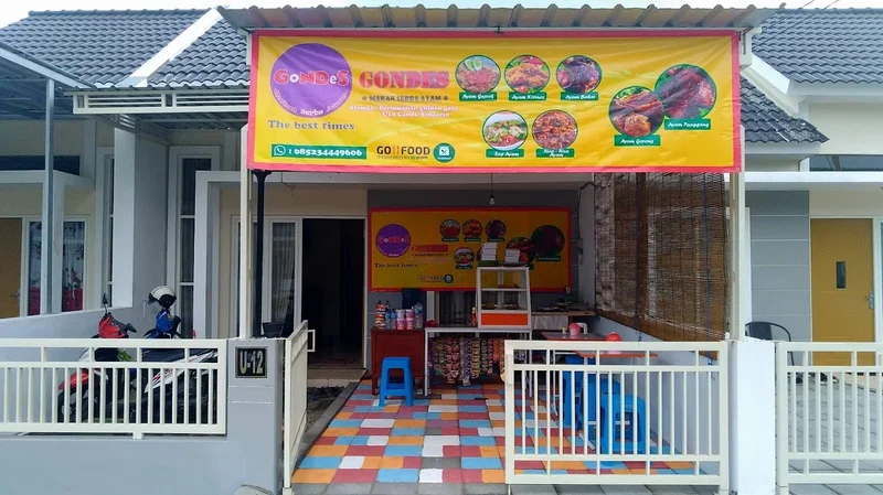 Gondes Makan Serba Ayam - Gunung Anyar
