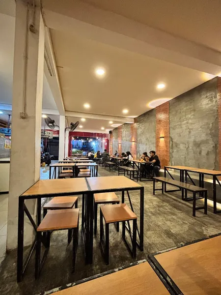 Miejol Pogot, Surabaya